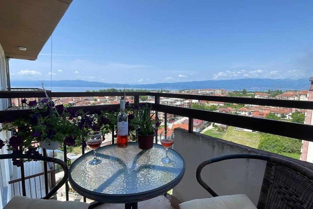Stunning Lake And Mountain Views - Velkoski Apartments Ohrid Kültér fotó